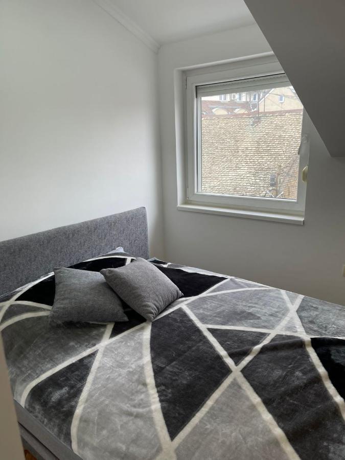 Stan Centar Ns Apartamento Novi Sad Exterior foto